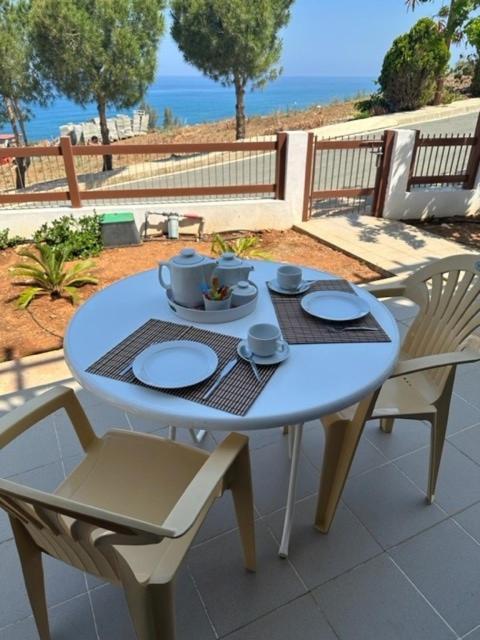 Seaclusion Vacation Villa Pomos Ngoại thất bức ảnh