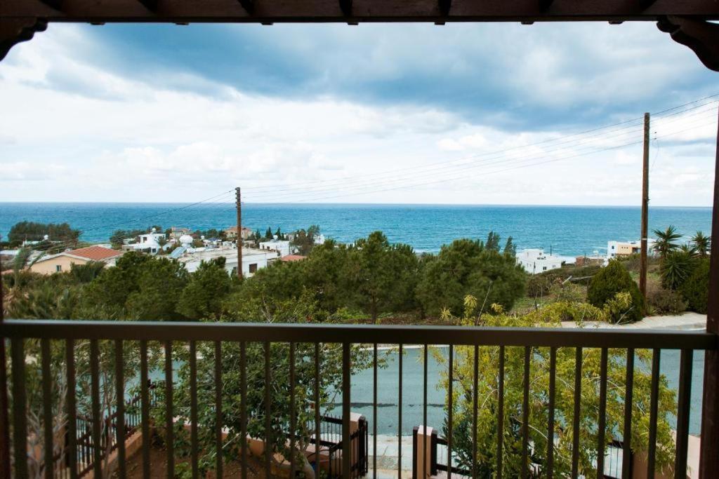 Seaclusion Vacation Villa Pomos Ngoại thất bức ảnh